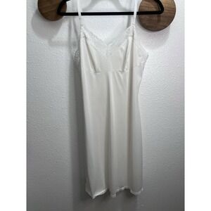 Vintage Lorraine Ivory Full Slip Dress Slip Lingerie Delicate Lace Size 36